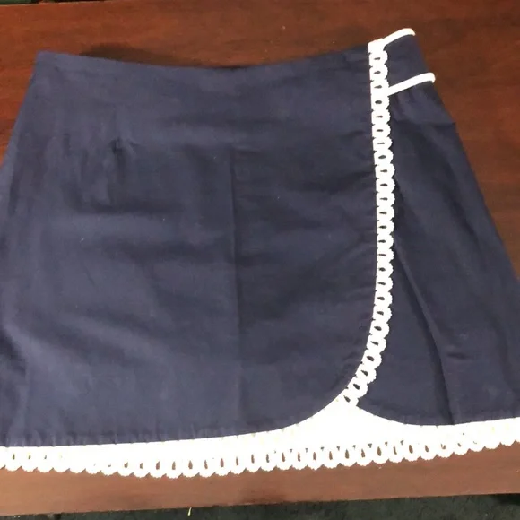 Lilly Pulitzer Navy Blue w/White Trim Skort Size 0 - Picture 10 of 12
